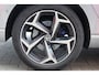 Volkswagen Passat 1.4 TSI PHEV GTE Business SOH 96% | 156PK / 115kW DSG, Volledig dealeronderhouden, wegklapbare trekhaak, LED Matrix (IQ.Lights), 18" 'Bonneville' LMV, rondomzichtcamera (area view), zwarte hemelbekleding, digital cockpit pro, elektrische achterklep, achteruitrijcamera (rear view), verwarmbare voorstoelen, park assist, dodehoekdetectie (side assist), 230 volt middenconsole, draadloze telefoonlader, dynamische richtingaanwijzers, adaptieve cruise control (acc) met travel assist, DAB+, elektrisch verstel-, verwarm- en inklapbare buitenspiegels, navigatie, Apple Carplay & Android Auto, keyless start