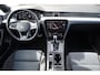 Volkswagen Passat 1.4 TSI PHEV GTE Business SOH 96% | 156PK / 115kW DSG, Volledig dealeronderhouden, wegklapbare trekhaak, LED Matrix (IQ.Lights), 18" 'Bonneville' LMV, rondomzichtcamera (area view), zwarte hemelbekleding, digital cockpit pro, elektrische achterklep, achteruitrijcamera (rear view), verwarmbare voorstoelen, park assist, dodehoekdetectie (side assist), 230 volt middenconsole, draadloze telefoonlader, dynamische richtingaanwijzers, adaptieve cruise control (acc) met travel assist, DAB+, elektrisch verstel-, verwarm- en inklapbare buitenspiegels, navigatie, Apple Carplay & Android Auto, keyless start