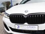 BMW 5-Serie Touring 530i xDrive | M-Sport | Pano | Luchtvering | 4 Wiel Besturing | Leer | Ambiente | 20" M Velgen | 4-Zone Climate | Elektr. Kofferbak | Laser LED | Adaptive Cruise Stop & Go | Keyless Go |