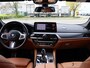 BMW 5-Serie Touring 530i xDrive | M-Sport | Pano | Luchtvering | 4 Wiel Besturing | Leer | Ambiente | 20" M Velgen | 4-Zone Climate | Elektr. Kofferbak | Laser LED | Adaptive Cruise Stop & Go | Keyless Go |