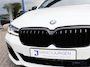 BMW 5-Serie Touring 530i xDrive | 4WD | M-Sport | Pano | Luchtvering | Leder | Ambiente Verlicht. | 20" M Velgen | 4-Zone Climate Control | Elektr. Kofferbak | Laser LED | Adaptive Cruise Control | Keyless Go |
