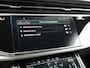 Audi Q8 55 TFSI e Quattro 2x S Line Black Optic PHEV 381pk Dealer O.H. | Trekhaak Af Fabriek | Luchtvering | Panodak | Bang & Olufsen Sound | Camera | Alcantara Sportstoelen Verwarmd | 23"L.M | Virtual | Navigatie | DAB | Plug In Hybrid |