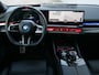 BMW i5 M60 xDrive 84 kWh M Sport Pro Pack Panoramadak / Trekhaak / HUD / ACC / Harman/Kardon
