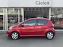 Toyota Aygo 1.0 VVT-I 5DRS Aspiration Red | Eerste eigenaar, Lichtmetalen velgen, Airconditioning, Half leer, Radio/CD Speler
