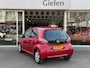 Toyota Aygo 1.0 VVT-I 5DRS Aspiration Red | Eerste eigenaar, Lichtmetalen velgen, Airconditioning, Half leer, Radio/CD Speler