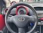 Toyota Aygo 1.0 VVT-I 5DRS Aspiration Red | Eerste eigenaar, Lichtmetalen velgen, Airconditioning, Half leer, Radio/CD Speler