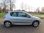 Peugeot 206 1.4-16V Quiksilver Airco Stuurbekrachtiging Lm Velgen Trekhaak***Apk t/m 20-2-2027***