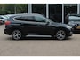 BMW X1 sDrive18i Centennial High Exe. 107.983 km! / Panoramadak / Head-up / Leder / 18'' / Keyless / Navigatie / Sportstoelen / Stoelverwarming / Cruise Control
