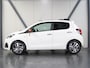 Peugeot 108 1.2 82PK TOP! Roland Garros | Vouwdak/Cabrio | Climate Control | Camera | Bluetooth | LED | Start/Stop Systeem | Buitenspiegels elektrisch verstel -en verwarmbaar | 15"LMV | Navigatie | Isofix | Privacy Glass |