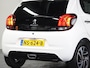 Peugeot 108 1.2 82PK TOP! Roland Garros | Vouwdak/Cabrio | Climate Control | Camera | Bluetooth | LED | Start/Stop Systeem | Buitenspiegels elektrisch verstel -en verwarmbaar | 15"LMV | Navigatie | Isofix | Privacy Glass |