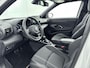Toyota Yaris Cross 1.5 Hybrid 130 Launch Edition | Panoramdak | 360 camera | Matrix LED | Head-up display | Dodehoek detectie | JBL | Stoel-/stuurverwarming | Apple Carplay / Android Auto | 18 inch