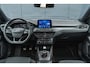 Ford Focus Wagon 1.5 EcoBoost ST Line / LED / Pano / Winter pack!