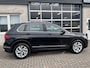Volkswagen Tiguan 1.4 TSI eHybrid Elegance / AUTOMAAT/ PANO/ TREKHAAK/ ELEK.ACHTERKLEP/ ACC/ STUUR+STOELVERWARMING/ PARKEERSENSOREN V+A/ APP-CONNECT/ NAVI/ DAB/ CLIMA/ LED/ 18'' LMV