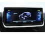 Peugeot e-208 EV GT 350 50 kWh | SOH 91% | Panoramdak | 1e Eigenaar! | Navigatie | Camera | Adaptive Cruise | Stoelverwarming | Carplay | 17 inch | Adaptieve Cruise | Dode hoek detectie |