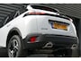 Peugeot 2008 1.2 PureTech 130 GT PACK / NAVI / ALCANTARA / PDC / CLIMA / 17"LMV / CAMERA V+A / KEYLESS / MASSAGESTOEL / FULL-LED / BLUETOOTH / ADAPT. CRUISECONTROL / FULL-OPTIONS / 1E EIGENAAR / NIEUWSTAAT !!