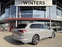 Volkswagen Golf Variant 1.5 eTSI / 150 pk R-Line Business+ Automaat | 19" Lichtmetalen velgen | Navigatie | Stoelverwarming |