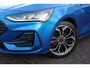 Ford Focus Wagon 1.0EB Hybrid ST Line X | NL-AUTO! | DEALER OH! | PANORAMADAK | DODE HOEK | ADAPTIVE CRUISE | CAMERA | LED | PRACHTIGE STAAT!