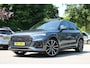 Audi Q5 55 TFSIe S edition Competition | FULL OPTION! | DEALER OH! | LUCHTVERING | PANODAK STOELVERWARMING + MASSAGE | HEAD UP | 360 CAMERA | ADAPTIVE CRUISE | TREKHAAK | BLIS | PRACHTIGE STAAT!