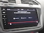 Volkswagen Tiguan 1.4 TSI eHybrid Business Plus l Elektr. Trekhaak l Matrix LED l Elektr. Kofferbak l Stoel en stuurverwarming l 18" Sebring velgen l Sfeerverlichting 2