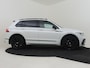 Volkswagen Tiguan 1.5 TSI R-Line Business+ 150pk DSG/AUTO | Trekhaak | Lederen bekleding | Harman & Kardon audio | Panorama dak | Black style | Dodehoekdetectie | 19"LMV