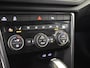 Volkswagen T-Roc 1.5 TSI Sport Business R l Digitaal Dash l Stoelverwarming l Elektr. Achterklep l R-Line interieur l Trekhaak l Adaptieve Cr Control l