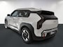 Kia EV3 Plus 81.4 kWh | Dodehoekassistentie | Privacy Glass | Stoel- en stuurwielverwarming | Dual Zone Climate Control | Draadloze oplader voor smartphone |