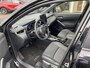Toyota Corolla Cross 2.0 HYBRID 184PK FIRST-EDITION BLIND-SPOT EL-ACHTERKLEP LM-VELGEN KEYLESS PARK-SENSOREN STOELVERW DRAADLOOS-LADEN AD-CRUISE BLUETOOTH