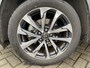Toyota Corolla Cross 2.0 HYBRID 184PK FIRST-EDITION BLIND-SPOT EL-ACHTERKLEP LM-VELGEN KEYLESS PARK-SENSOREN STOELVERW DRAADLOOS-LADEN AD-CRUISE BLUETOOTH