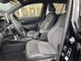 Toyota Corolla Cross 2.0 HYBRID 184PK FIRST-EDITION BLIND-SPOT EL-ACHTERKLEP LM-VELGEN KEYLESS PARK-SENSOREN STOELVERW DRAADLOOS-LADEN AD-CRUISE BLUETOOTH