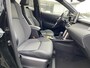 Toyota Corolla Cross 2.0 HYBRID 184PK FIRST-EDITION BLIND-SPOT EL-ACHTERKLEP LM-VELGEN KEYLESS PARK-SENSOREN STOELVERW DRAADLOOS-LADEN AD-CRUISE BLUETOOTH