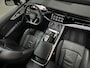 Audi Q7 55 TFSI e S-Line | Panorama | Leder | Luchtvering | LED-Matrix | Keyless-Go | 22 inch | Memory | Stoelverwarming V+A | Camera | Virtual-Cockpit | 3-Zone Clima | Draadloos Laden | Standkachel | Getint Glas |