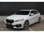BMW 1-Serie 118i High Executive Edition | Leder Sportstoelen | Pan.Dak | Stuur/Stoelverw. | Getint Glas | Keyless |