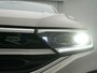 Volkswagen T-Roc 1.5 TSI R-Line Automaat - Stoelverwarming - LED - Park Assist - ACC - Achterklep elektrisch - Apple Carplay/Android Auto