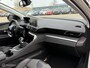 Peugeot 3008 1.2 PureTech Allure DISTRIBUTIERIEM NIEUW!