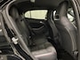 Mercedes-Benz GLA 200 AMG Camera Trekhaak Navi19inch LM Bi-Xenon Koplampen Stoelverwarming
