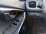 Volvo V40 Cross Country 1.6 T4 Momentum, Navi, NAP, Trekhaak, Dealer auto