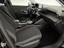 Peugeot e-208 EV Active Pack 50 kWh | Snelladen | SOH 98% | Carplay | LED | Navi | Parkeersens. | NAP