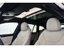 BMW 3-Serie Touring 330e xDrive M Sport Harman Kardon Panoramadak Head-Up Leder Dashboard