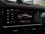Porsche Cayenne 3.0 E-Hybrid Platinum Edition | SPORTDESIGN | SPORTCHRONO | MOONLIGHTBLUE | ELEKTR. TREKHAAK | SOFTCLOSE | ADAPTIVE CRUISE CONTROL | HEAD-UP | BOSE | 22 INCH | PASM LUCHTVERING | PANORAMA/SCHUIF-KANTELDAK | 18-WEG STOELEN |