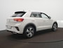 Volkswagen T-Roc 1.5 TSI R-Line Automaat l ACC l Camera l Achterklep Elektrisch l Apple Carplay/Android auto l led l Park Assist