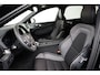 Volvo XC60 Plus Black Edition | Panoramadak | Head-up display | Harman Kardon | 360 Camera | Sportstoelen | Stoel en stuurwielverwarming | BLIS |