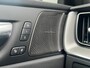 Volvo XC60 Plus Black Edition | Panoramadak | Head-up display | Harman Kardon | 360 Camera | Sportstoelen | Stoel en stuurwielverwarming | BLIS |