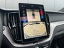 Volvo XC60 Plus Black Edition | Panoramadak | Head-up display | Harman Kardon | 360 Camera | Sportstoelen | Stoel en stuurwielverwarming | BLIS |