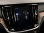 Volvo V60 2.0 T8 Twin Engine AWD R-Design 392Pk Automaat (PANORAMADAK, STOELVENTILATIE, HEAD-UP DISPLAY, MEMORY SEATS, MASSAGE, CAMERA, GETINT GLAS, TREKHAAK, APPLE CARPLAY, NIEUWE APK, NIEUWSTAAT)