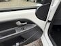 Volkswagen Up! 1.0 / Airco clima/ Cruise/ PDC/ Navigatie via App