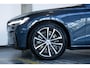 Volvo V60 2.0 T6 Plug-in hybrid AWD Plus Dark | Elektrische wegklapbare trekhaak | Adaptive Cruise Control | 360° Parkeercamera | Stoelverwarming | Stuurwielverwarming | Harman Kardon Premium Audio | Google infotainment | Longe Range