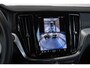 Volvo V60 2.0 T6 Plug-in hybrid AWD Plus Dark | Elektrische wegklapbare trekhaak | Adaptive Cruise Control | 360° Parkeercamera | Stoelverwarming | Stuurwielverwarming | Harman Kardon Premium Audio | Google infotainment | Longe Range