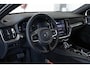 Volvo V60 2.0 T6 Plug-in hybrid AWD Plus Dark | Elektrische wegklapbare trekhaak | Adaptive Cruise Control | 360° Parkeercamera | Stoelverwarming | Stuurwielverwarming | Harman Kardon Premium Audio | Google infotainment | Longe Range