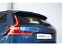 Volvo V60 2.0 T6 Plug-in hybrid AWD Plus Dark | Elektrische wegklapbare trekhaak | Adaptive Cruise Control | 360° Parkeercamera | Stoelverwarming | Stuurwielverwarming | Harman Kardon Premium Audio | Google infotainment | Longe Range