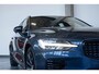 Volvo V60 2.0 T6 Plug-in hybrid AWD Plus Dark | Elektrische wegklapbare trekhaak | Adaptive Cruise Control | 360° Parkeercamera | Stoelverwarming | Stuurwielverwarming | Harman Kardon Premium Audio | Google infotainment | Longe Range